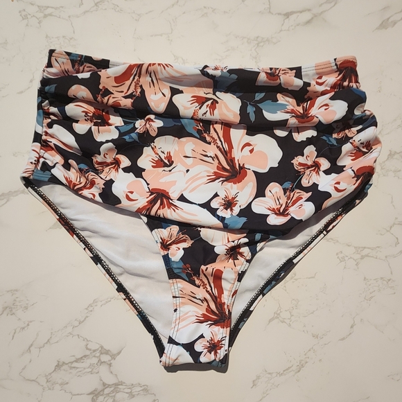 NWT Adisputent Womens Tankini Swimsuit Size Medium - Picture 6 of 7